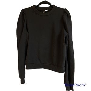 Divided Black sweatshirt with puff sleeves - S